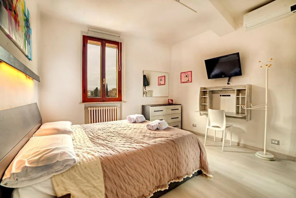 Viola'S Apartment Siena